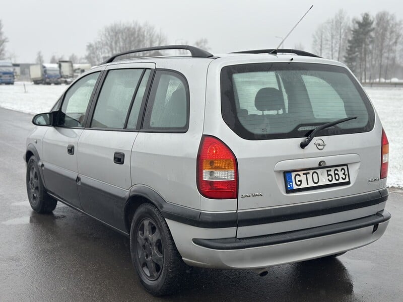 Photo 7 - Opel Zafira 2002 y Van