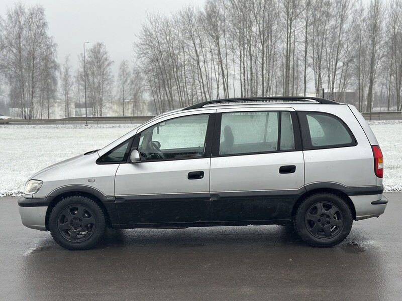 Photo 8 - Opel Zafira 2002 y Van