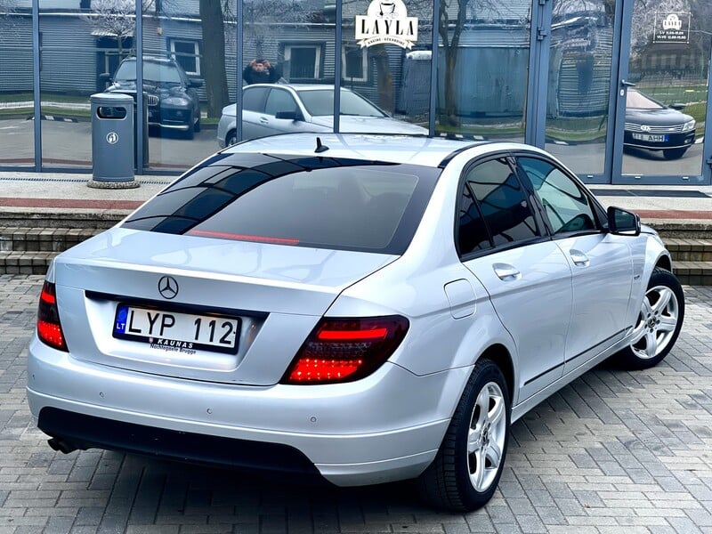 Photo 2 - Mercedes-Benz C 200 2008 y Sedan