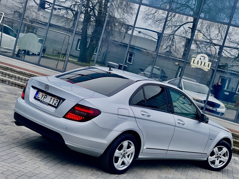 Photo 8 - Mercedes-Benz C 200 2008 y Sedan