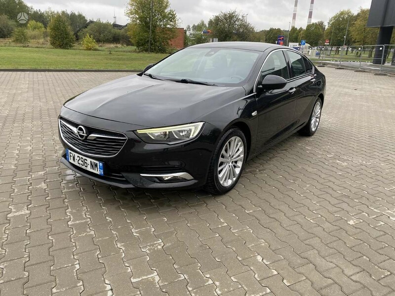 Photo 1 - Opel Insignia 2018 y Hatchback