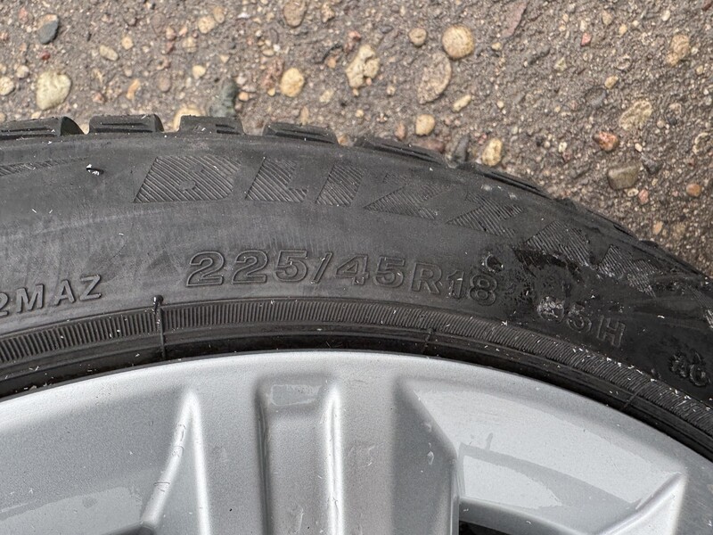 Фотография 8 - Bridgestone Siunciam, 6mm 2020m R18 зимние шины для автомобилей