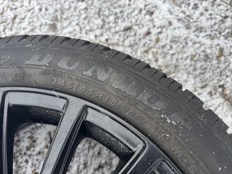 Photo 8 - Dunlop Siunciam, 4-5mm R18 winter tyres passanger car