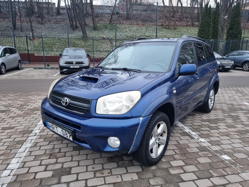 Photo 1 - Toyota RAV4 2004 y Off-road / Crossover