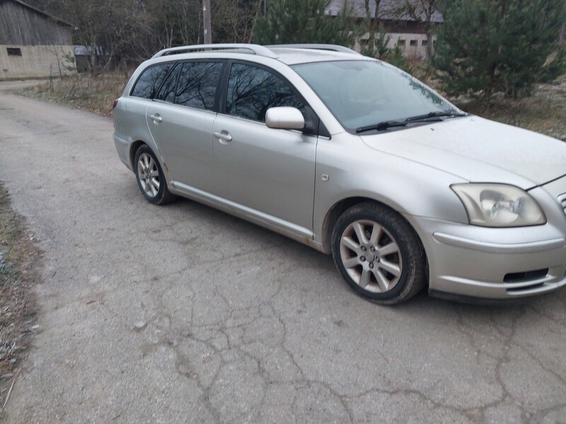 Nuotrauka 3 - Toyota Avensis 2005 m Universalas