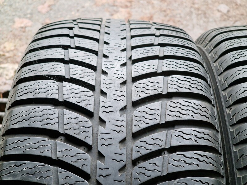 Фотография 2 - Kumho I'ZEN KW23, ZIEMINES R17 зимние шины для автомобилей