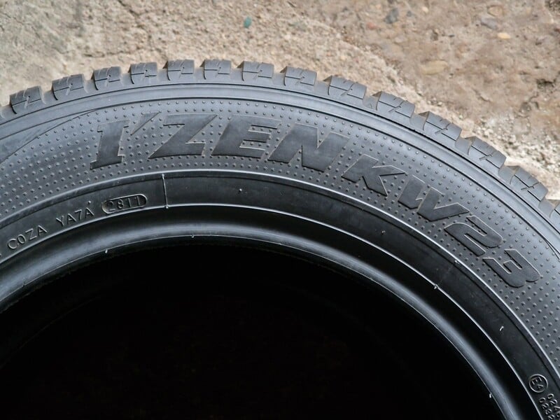 Фотография 7 - Kumho I'ZEN KW23, ZIEMINES R17 зимние шины для автомобилей