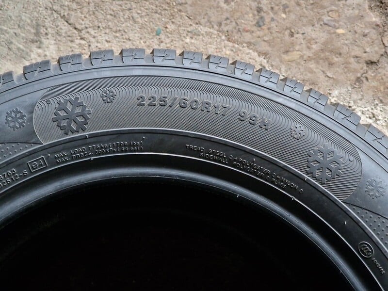 Фотография 8 - Kumho I'ZEN KW23, ZIEMINES R17 зимние шины для автомобилей