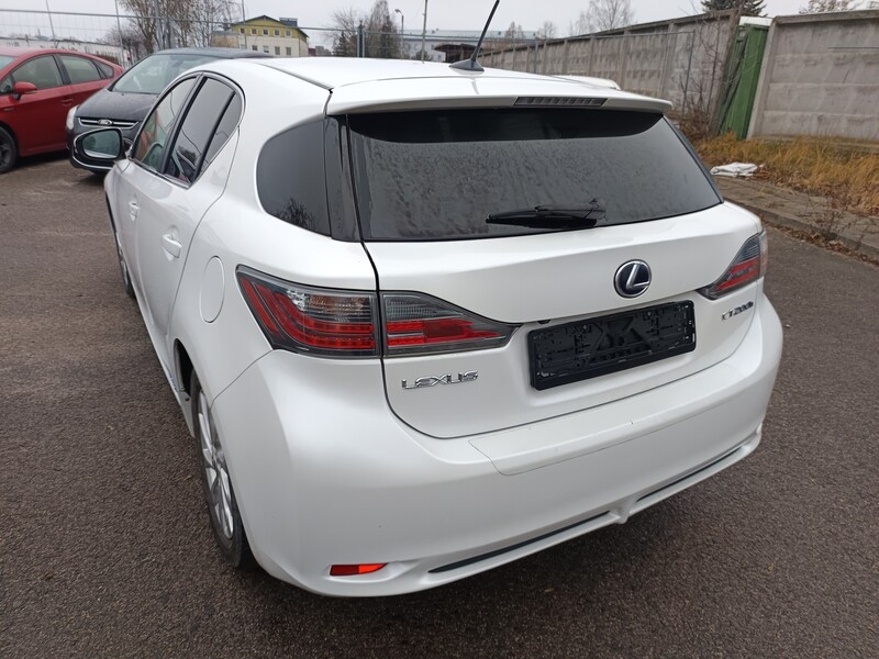 Nuotrauka 14 - Lexus CT 200h 2012 m Hečbekas