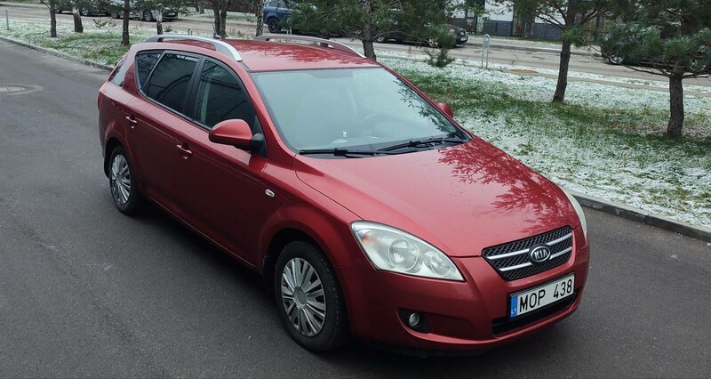 Photo 1 - Kia Cee'd 2008 y Wagon