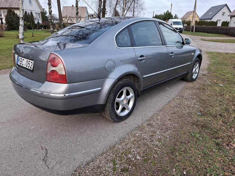 Фотография 5 - Volkswagen Passat 2002 г Седан