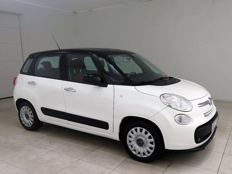 Photo 1 - Fiat 500L 2013 y Hatchback