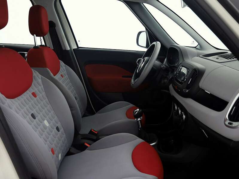 Photo 6 - Fiat 500L 2013 y Hatchback