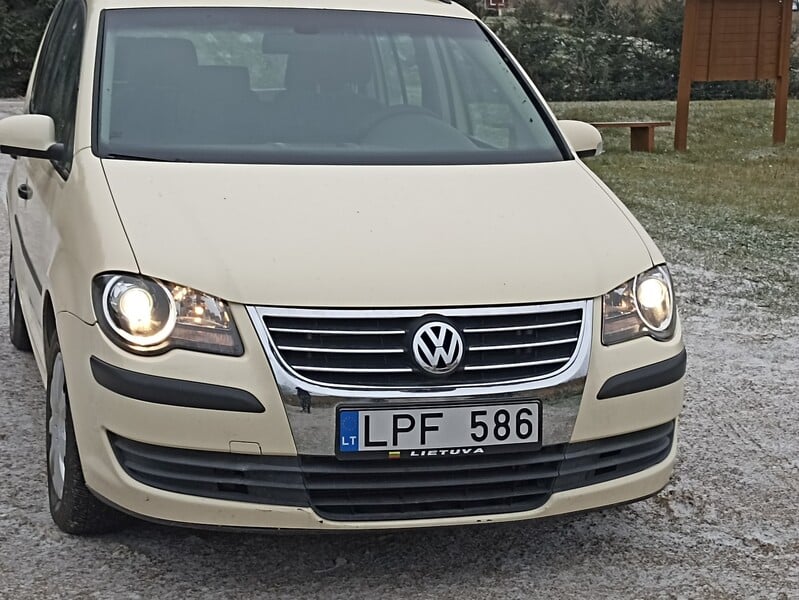 Фотография 1 - Volkswagen Touran I 2008 г