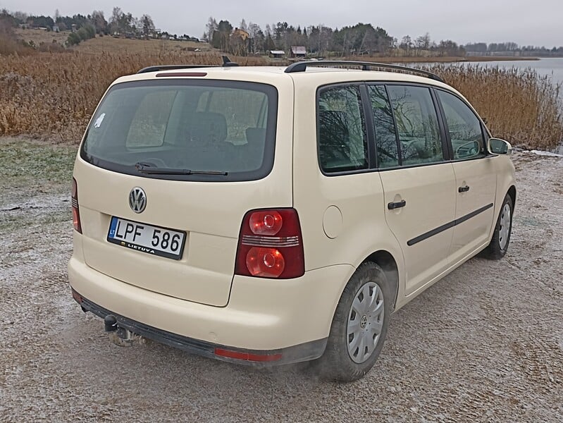 Фотография 5 - Volkswagen Touran I 2008 г