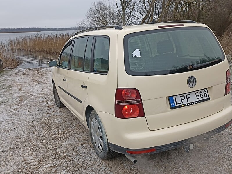 Фотография 6 - Volkswagen Touran I 2008 г