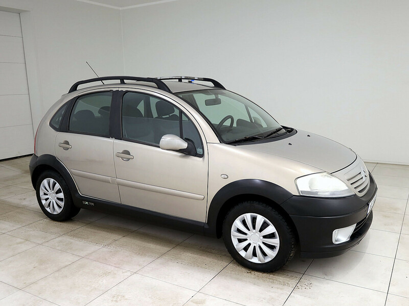 Photo 1 - Citroen C3 2005 y Hatchback