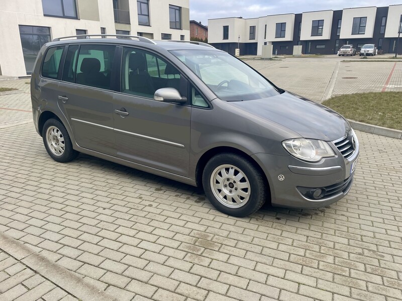 Photo 6 - Volkswagen Touran 2007 y Van