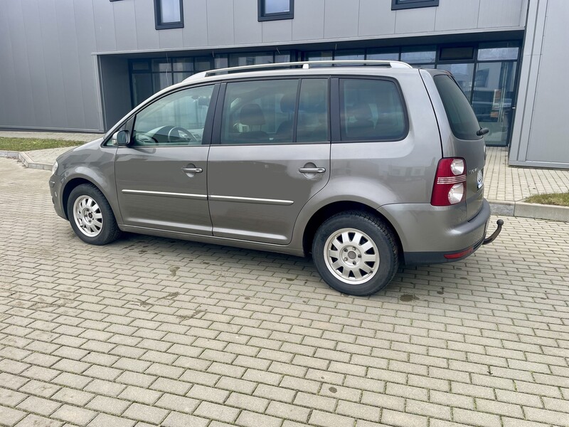 Photo 8 - Volkswagen Touran 2007 y Van