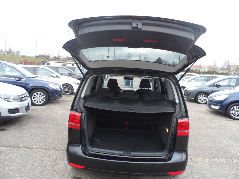 Photo 12 - Volkswagen Touran 2011 y Van