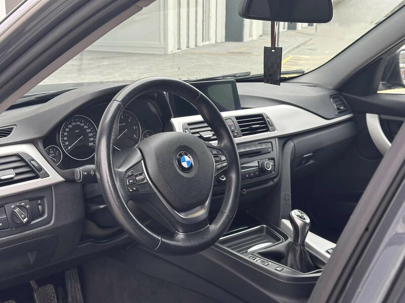 Nuotrauka 8 - Bmw 320 2013 m Universalas