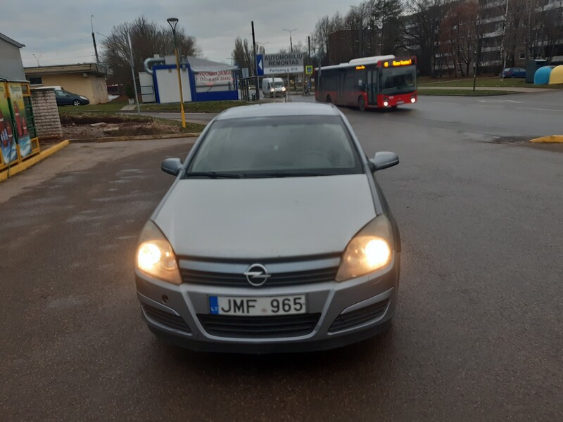 Photo 2 - Opel Astra 2006 y Hatchback