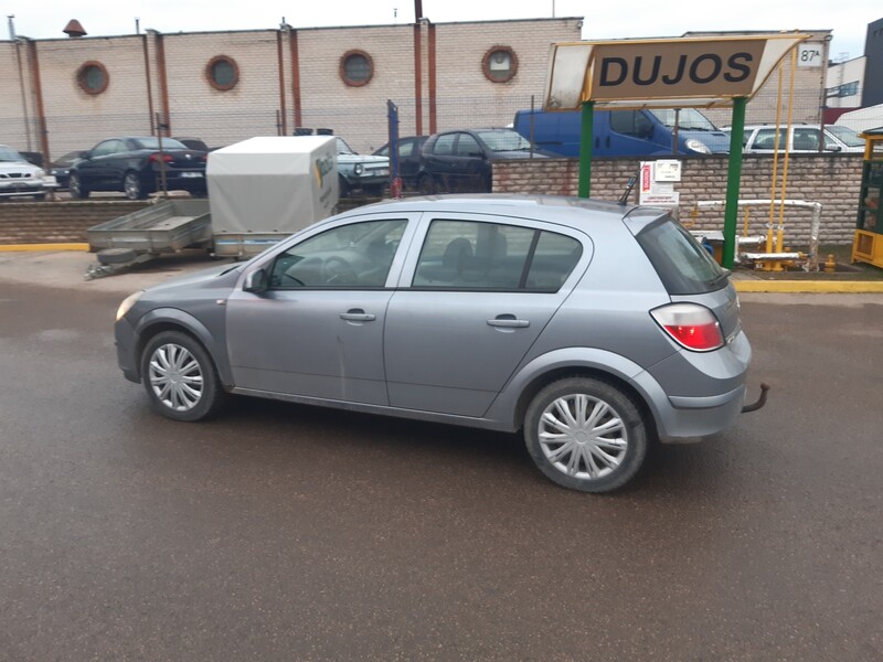 Photo 10 - Opel Astra 2006 y Hatchback