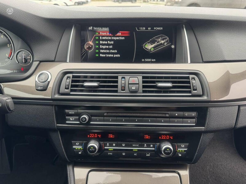 Nuotrauka 26 - Bmw 520 2014 m Universalas