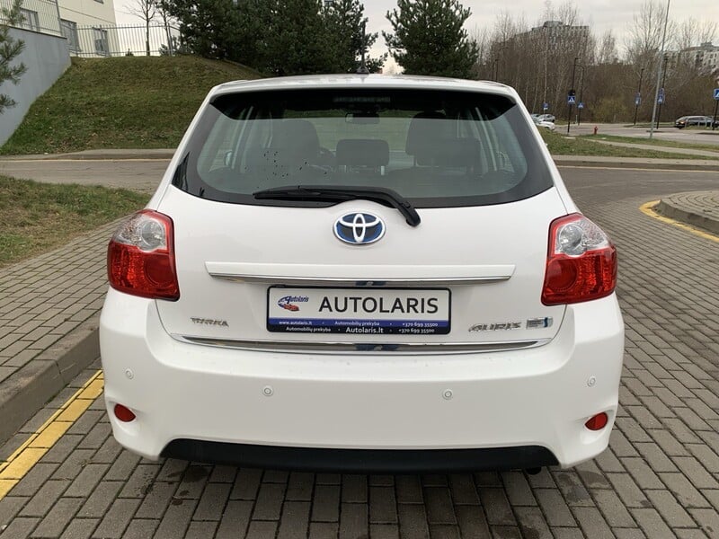 Photo 6 - Toyota Auris Full Hybrid Exec. 2011 y