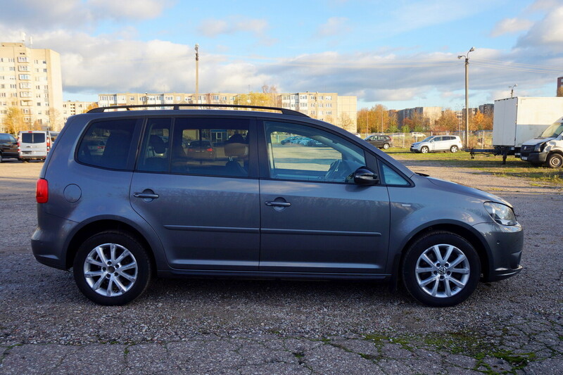 Photo 5 - Volkswagen Touran 2012 y Van