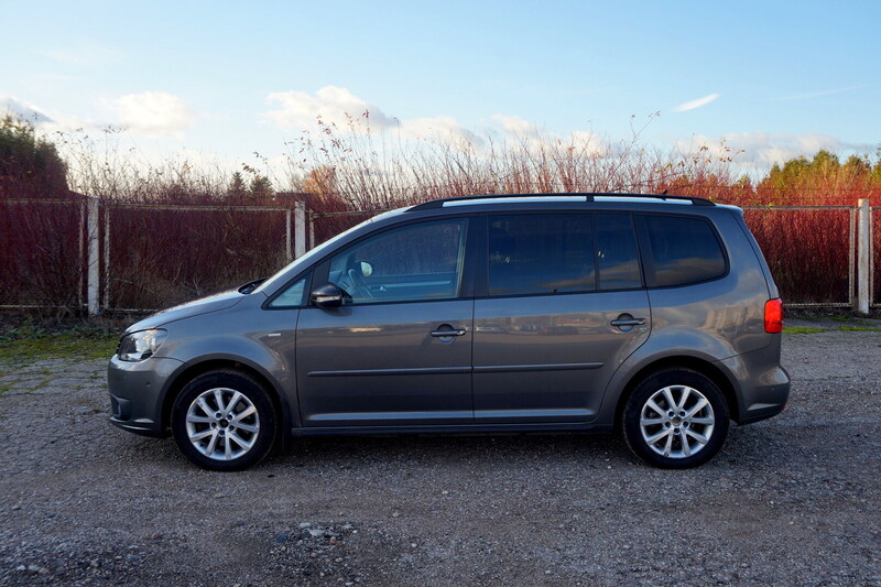 Photo 6 - Volkswagen Touran 2012 y Van