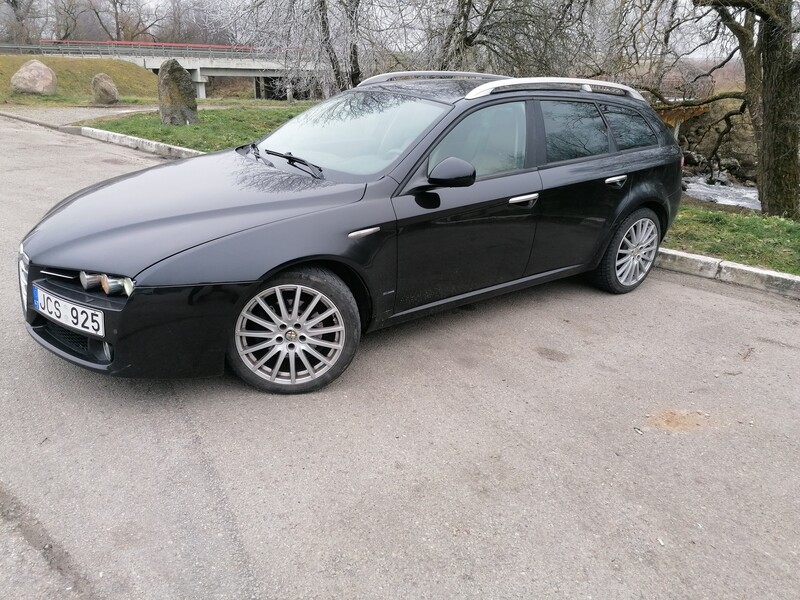 Фотография 3 - Alfa Romeo 159 2007 г Универсал