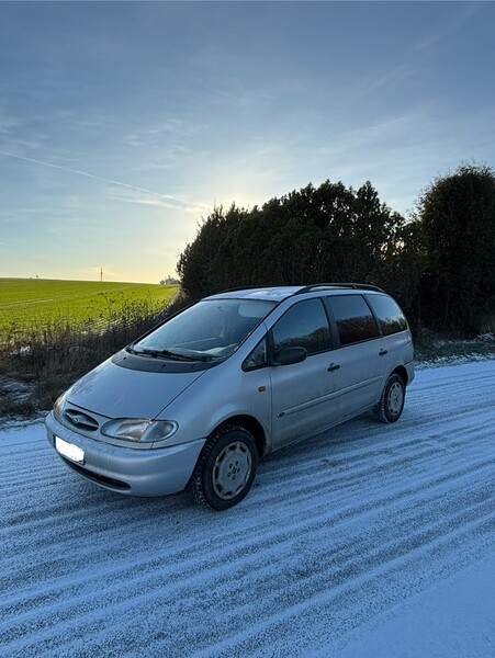 Photo 2 - Ford Galaxy 1997 y Van