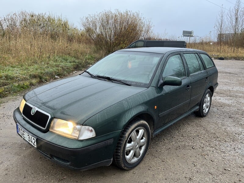 Nuotrauka 1 - Skoda Octavia 2000 m Universalas