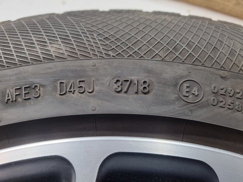 Photo 12 - Continental 5-6mm R17 winter tyres passanger car