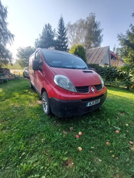 Photo 2 - Renault Trafic 2011 y Heavy minibus