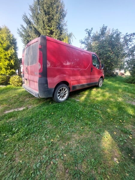 Photo 5 - Renault Trafic 2011 y Heavy minibus