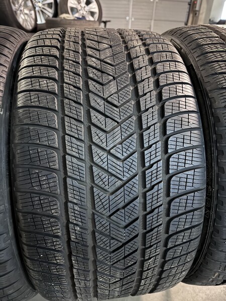 Photo 2 - Pirelli 275/35-22 ir 315/30 R22 winter tyres passanger car