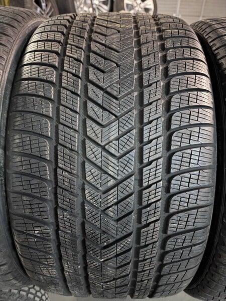 Photo 1 - Pirelli 275/35-22 ir 315/30 R22 winter tyres passanger car