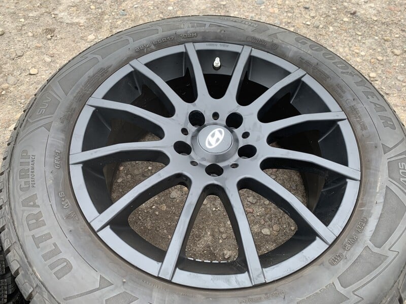 Photo 4 - Hyundai Siunciam, 7.5J ET38 light alloy R17 rims