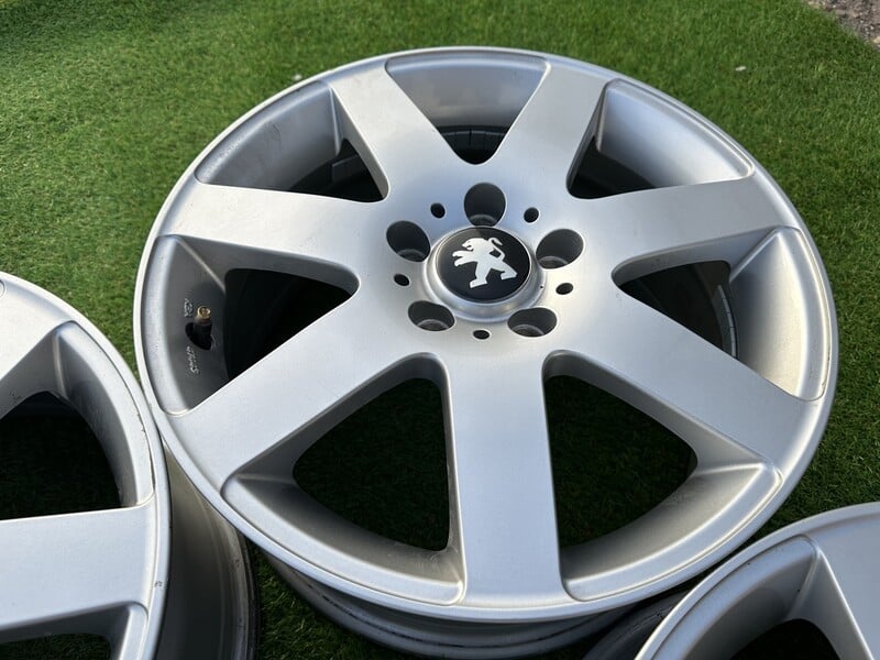 Photo 4 - Peugeot Siunciam, 7J ET45 light alloy R16 rims