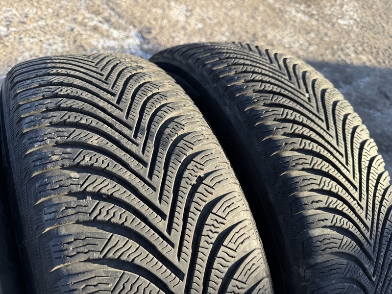 Photo 3 - Michelin Siunciam, 7-8mm 2018 R17 winter tyres passanger car