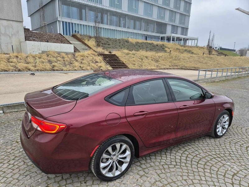 Фотография 7 - Chrysler 200 200s 2015 г