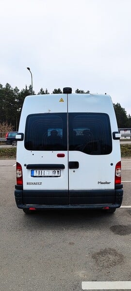 Photo 3 - Renault Master 2005 y Minibus