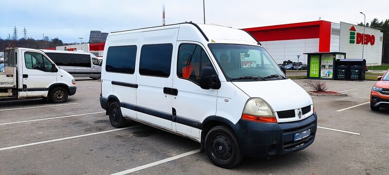 Photo 6 - Renault Master 2005 y Minibus