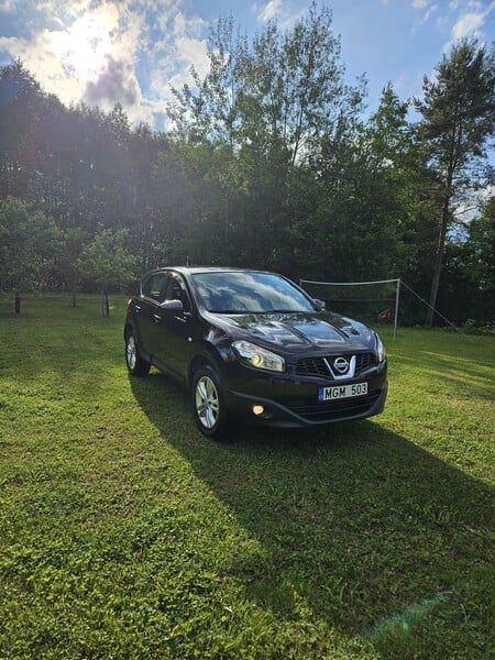 Nuotrauka 1 - Nissan Qashqai 2012 m Sedanas