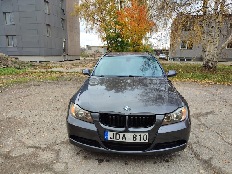 Фотография 2 - Bmw 320 2006 г Универсал