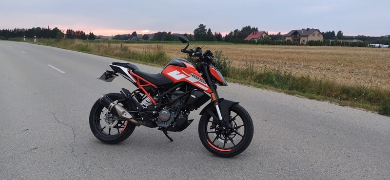 Фотография 14 - KTM Duke 2018 г Спортивные / Superbike мотоцикл