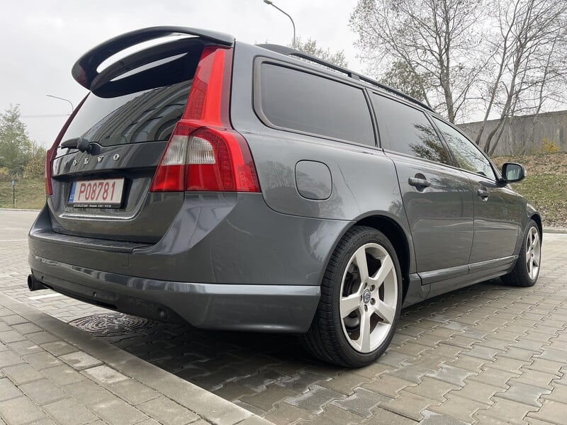 Photo 6 - Volvo V70 R-Design 2009 y