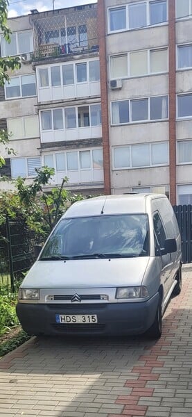 Photo 1 - Citroen Jumpy 2003 y Heavy minibus